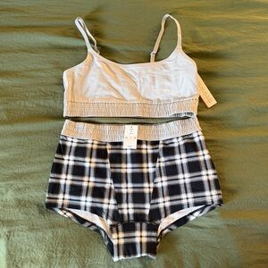 Colsie Cozy Lounge Set in Cream and Olive